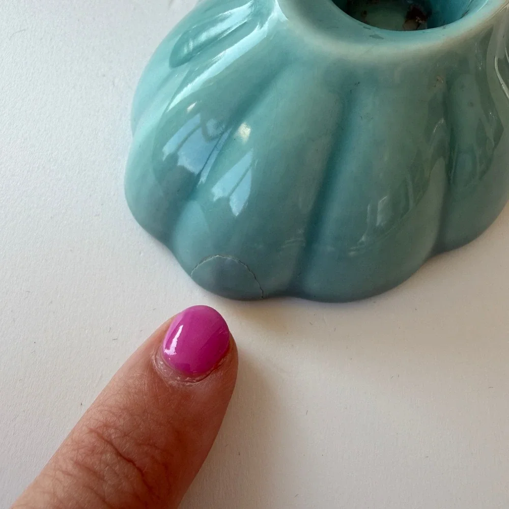 Vintage Kellems Pasadena Turquoise Blue Scalloped Ceramic Candle Holders Pair